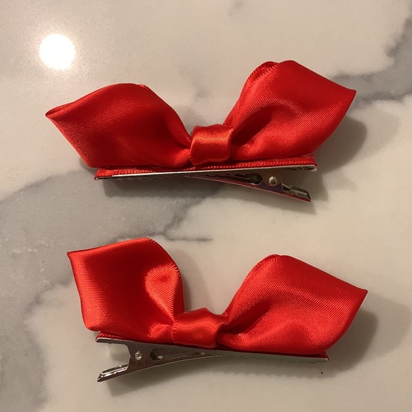 Hand Made Bow Clip - Picture 2 of 2